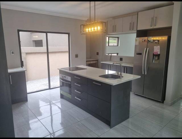 4 BEDROOM DETACHED FOR SALE IN LIEFDE EN VREDE